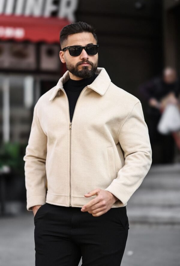 White zippered Jacked