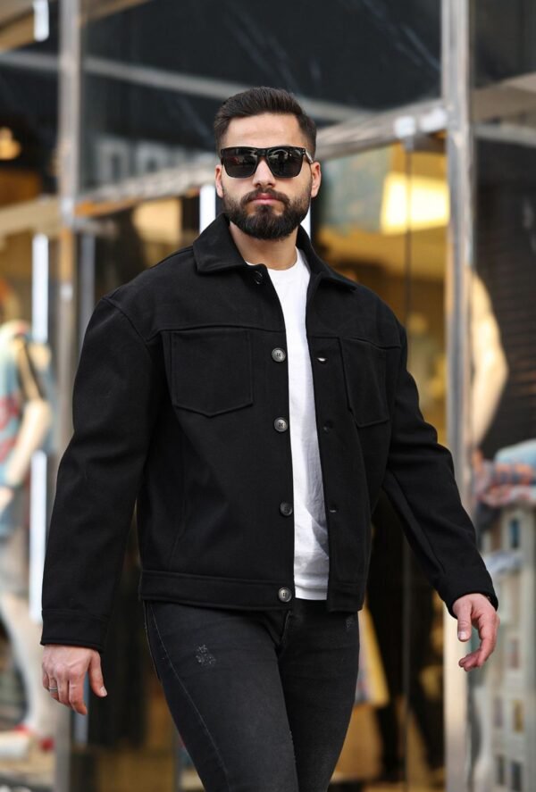 Xhaketë Klasike e Zezë me Pulla