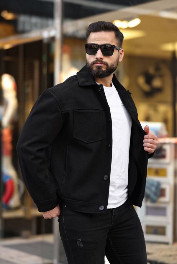 Xhaketë Klasike e Zezë me Pulla