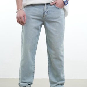 Men’s Light Wash Straight-Leg Jeans