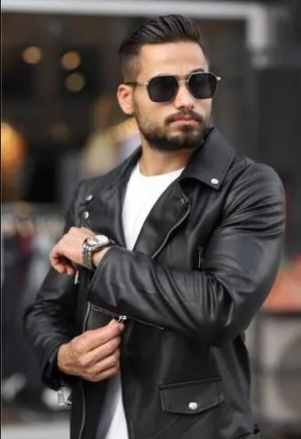 Xhaketë Klasike prej Lëkure Artificiale – me Zinxhir Asimetrik me Rrip në Bel