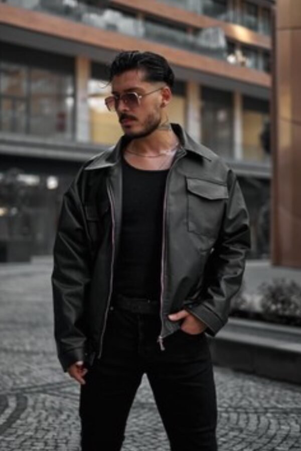 Xhaketë Streetstyle prej Lëkure Artificiale – Pamje Urbane