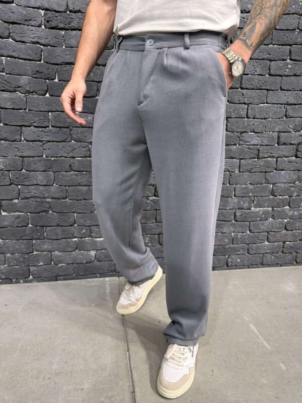 Men’s Relaxed Fit Ribbed Trousers