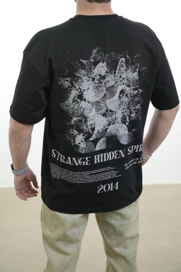 Maicë Strange Hidden Spirits – e Zezë Mesnate