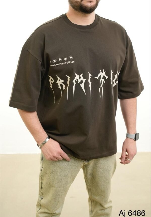 Bluzë Grafike PRIMITIVE Callen – E Zezë në Hije