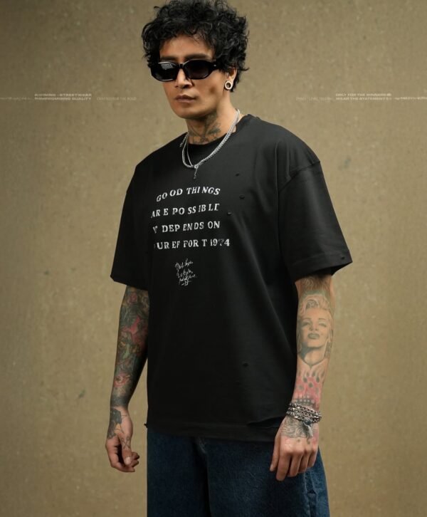 Maicë e zezë e madhe "Strange Hidden Spirits" - Edicioni Urban Streetwear