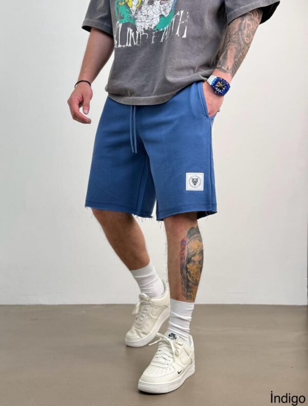 Maicë Urbane Grafike me Pantallona të Shkurtra të Gjera