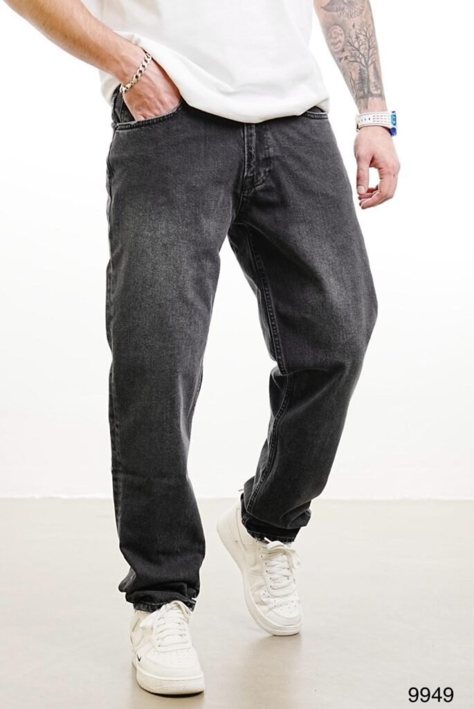Faded Black Relaxed Fit Jeans thumbnail 2