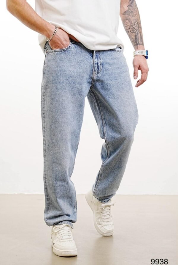 Classic Straight Fit Jeans