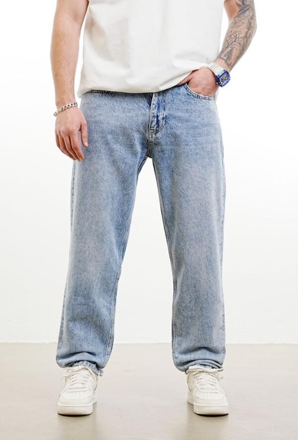Loose Fit Vintage Wash Jeans