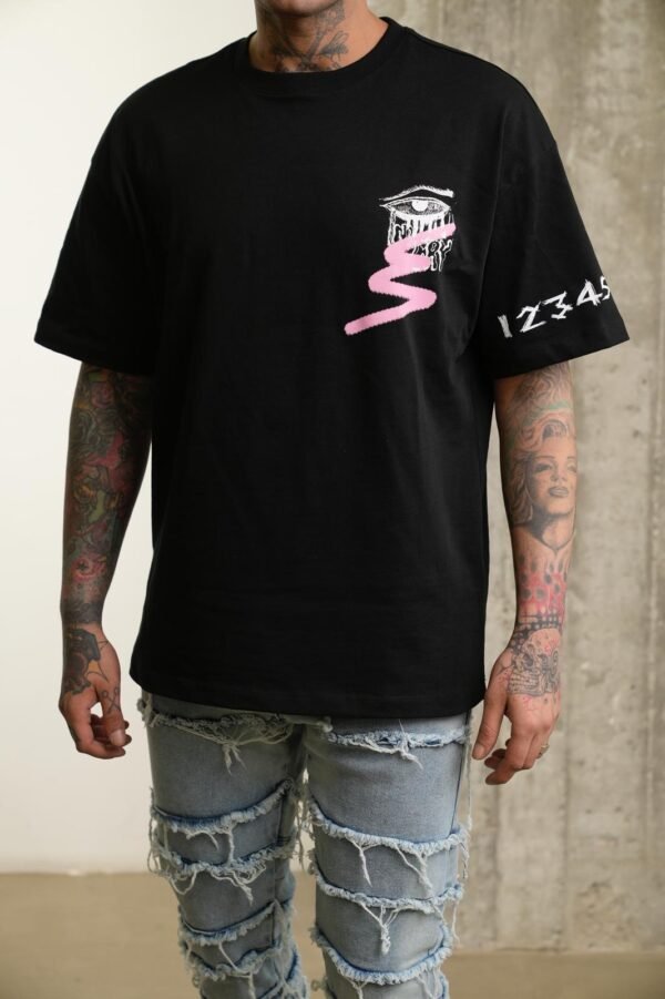 Graffiti Eye Oversized T-Shirt – Street Art Edition