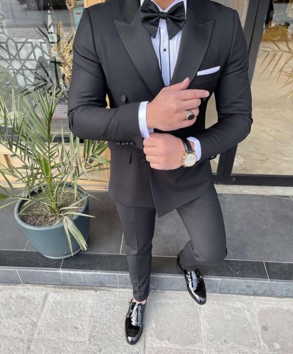 Men’s Classic Double-Breasted Black Tuxedo – Signature Formal Collection