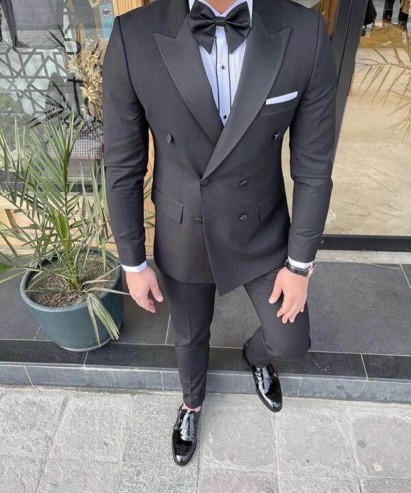 Men’s Classic Double-Breasted Black Tuxedo – Signature Formal Collection