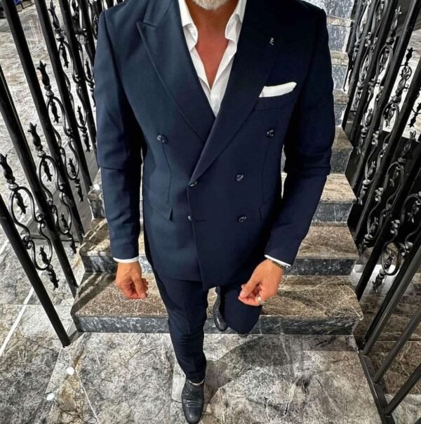 Stylish Navy Double-Breasted Suit with White Pocket Square – Sophisticated Menswear
