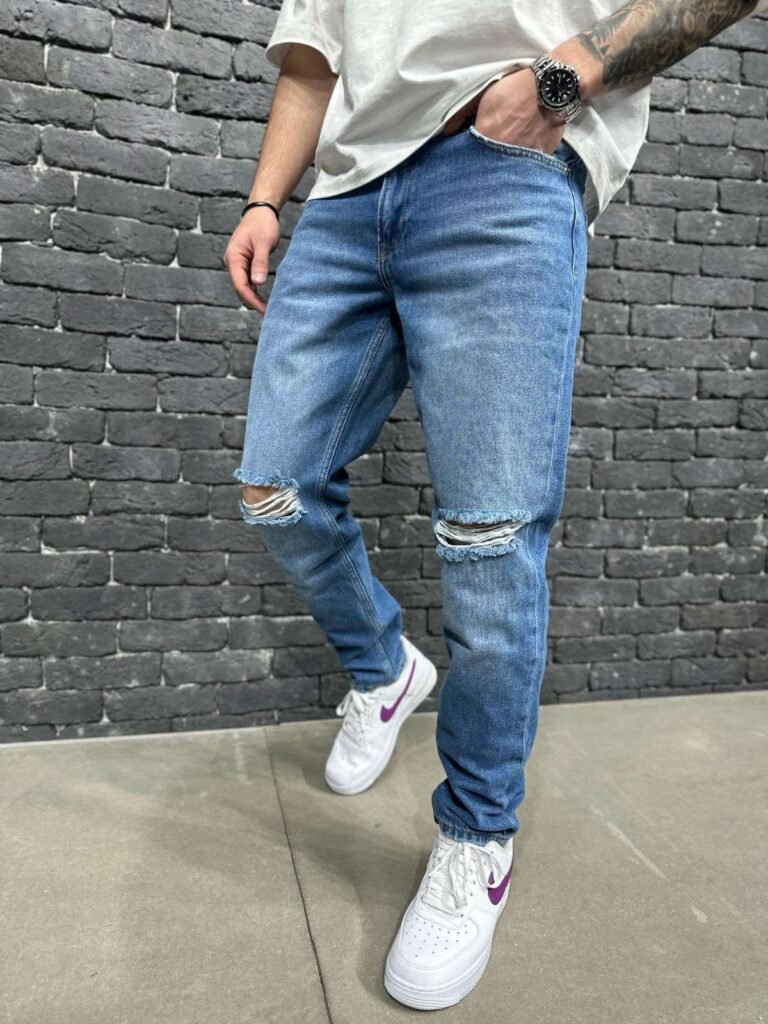 Men’s Distressed Slim Fit Jeans – thumbnail 2