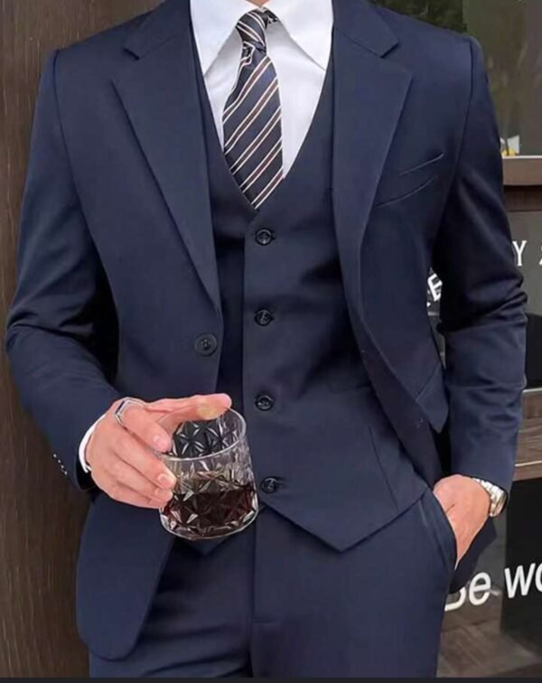 Kostum me 3 Pjesë, Blu Marine – Stil Ekzekutiv Klasik