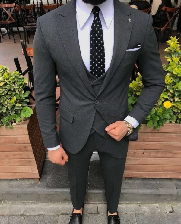 Men’s Dark Charcoal 3-Piece Suit – Refined Power Look