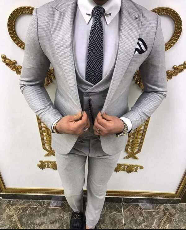 Men’s Light Grey Checkered 3-Piece Suit – Luxe Grid Edition