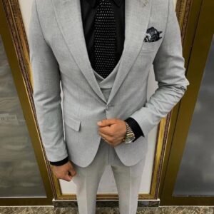 Men’s Light Grey 3-Piece Suit – Monochrome Sophistication