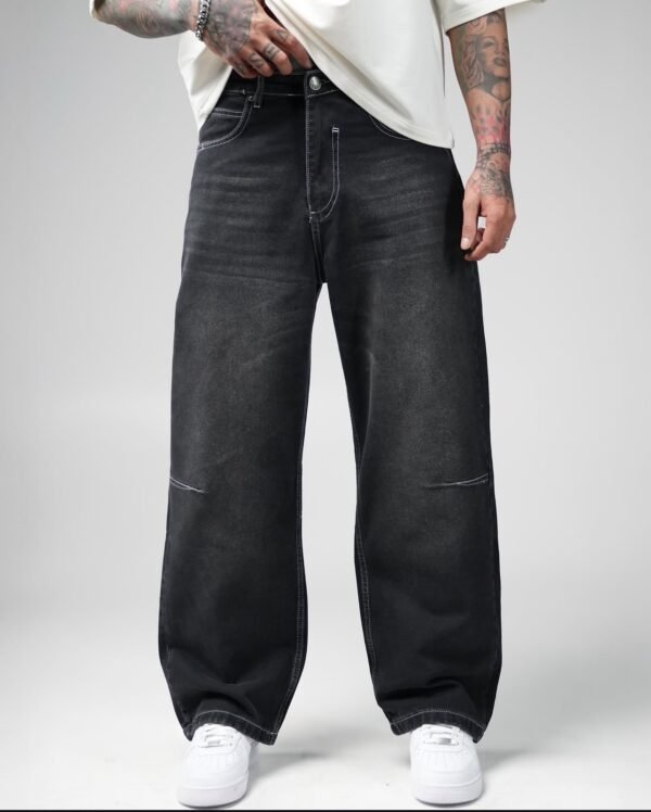 Washed Black Wide-Leg Jeans – Minimal Stitch Detail