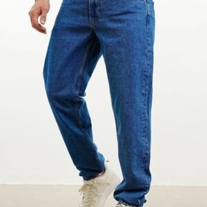Men's Classic Blue Relaxed Fit Denim Jeans