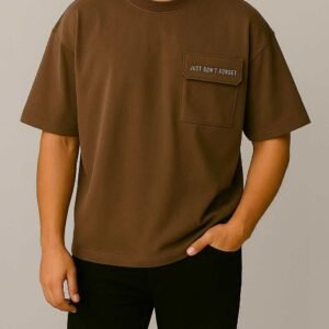 Maicë Oversize Kafe me Xhep dhe Print “Just Don’t Forget”