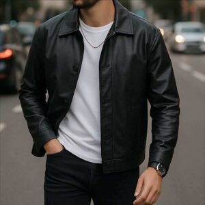 Xhaketë me Efekt Lëkure e Zezë me Butona – Stil Minimal & Urban