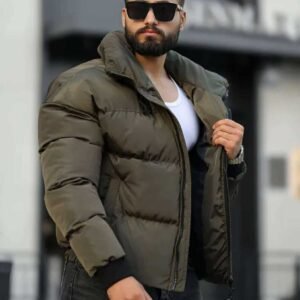 Xhaketë puffer jeshile e errët me jakë të lartë – stil urban premium