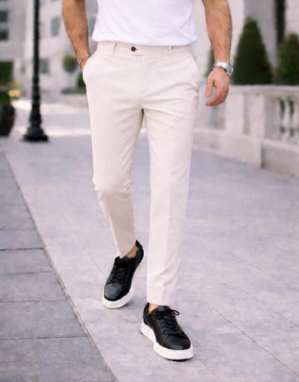 Pantollona Slim Fit – Elegancë Urbane në Çdo Ngjyrë