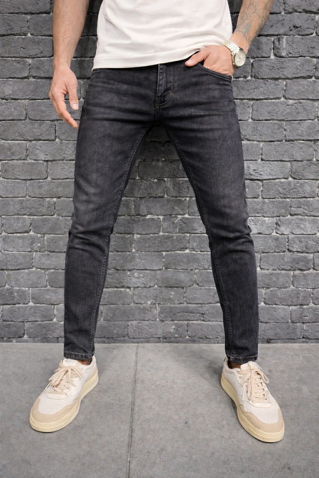 Dark Grey Washed Slim Fit Jeans – Urban Street Essential