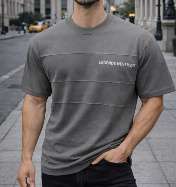 Bluzë Premium Minimaliste “Legends Never Die”