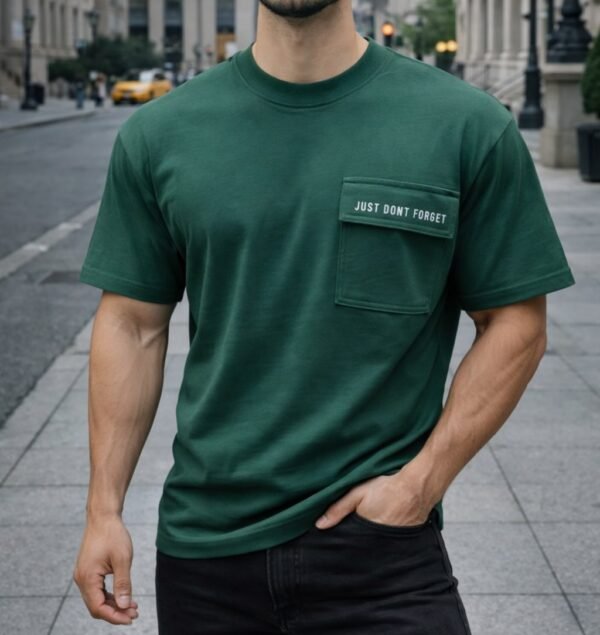 Bluzë Premium me Xhep “Just Don’t Forget”
