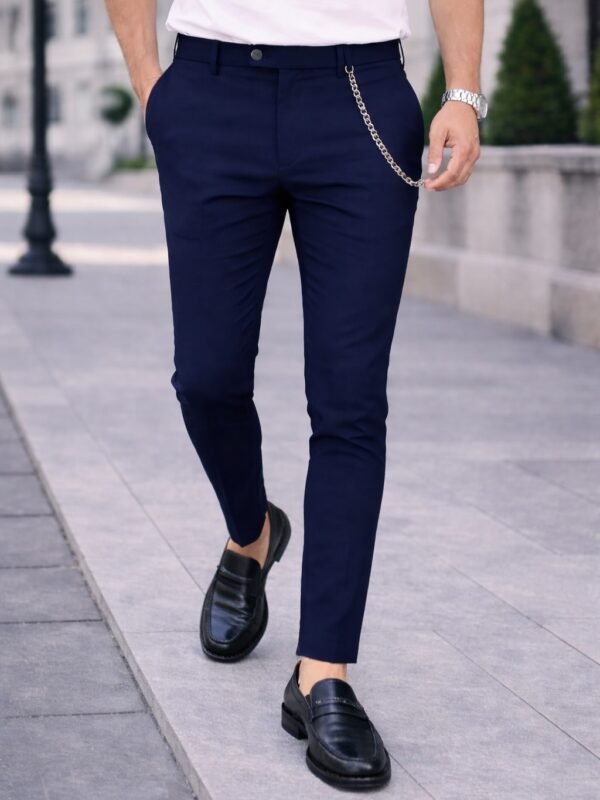 Pantallona Slim-Fit në Ngjyrë Blu Navy – Stil Elegant & Modern