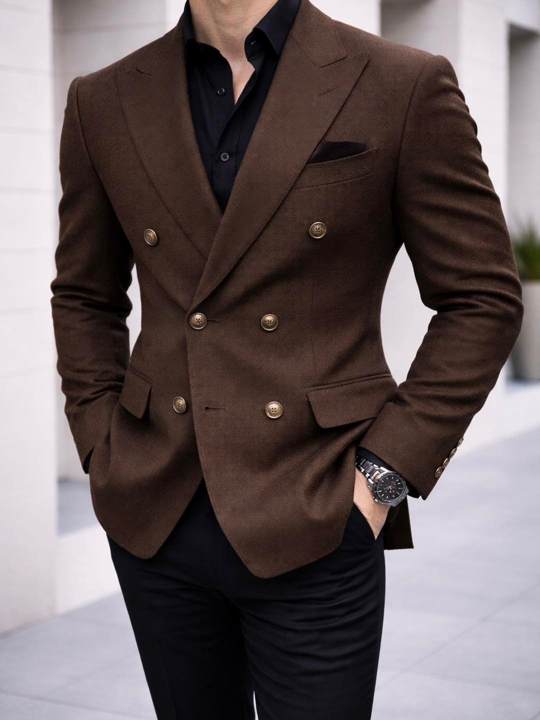 Xhaketë Double-Breasted në Ngjyrë Kafe – Stil Klasik & Modern