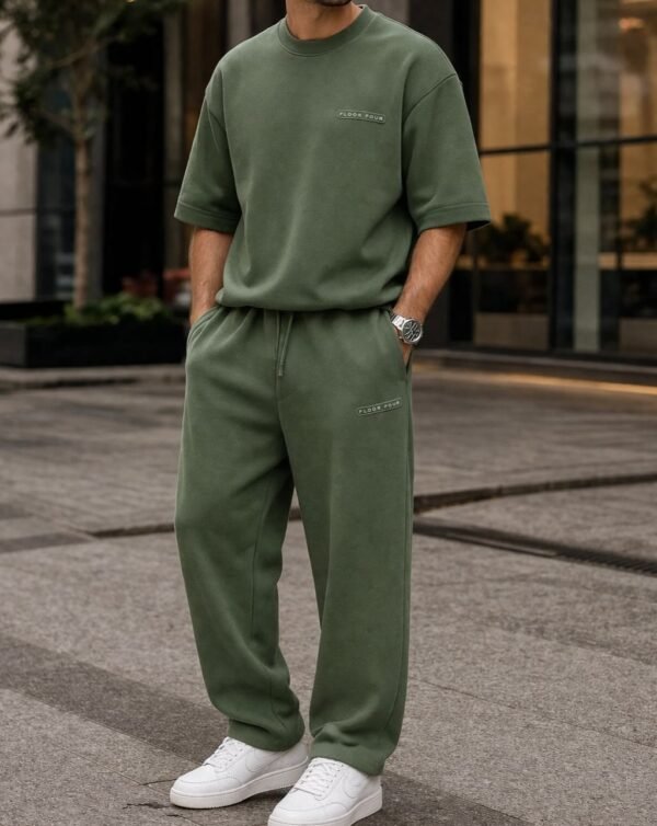 Set Sportiv Minimalist “Floor Four” – T-shirt & Pantallona