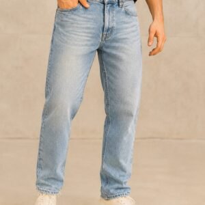 Urban Washed Light Blue Jeans – Relaxed Straight Fit