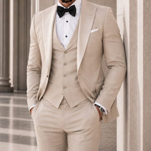 Kostum Premium Beige 3-Piece – Classic Ceremony Edition